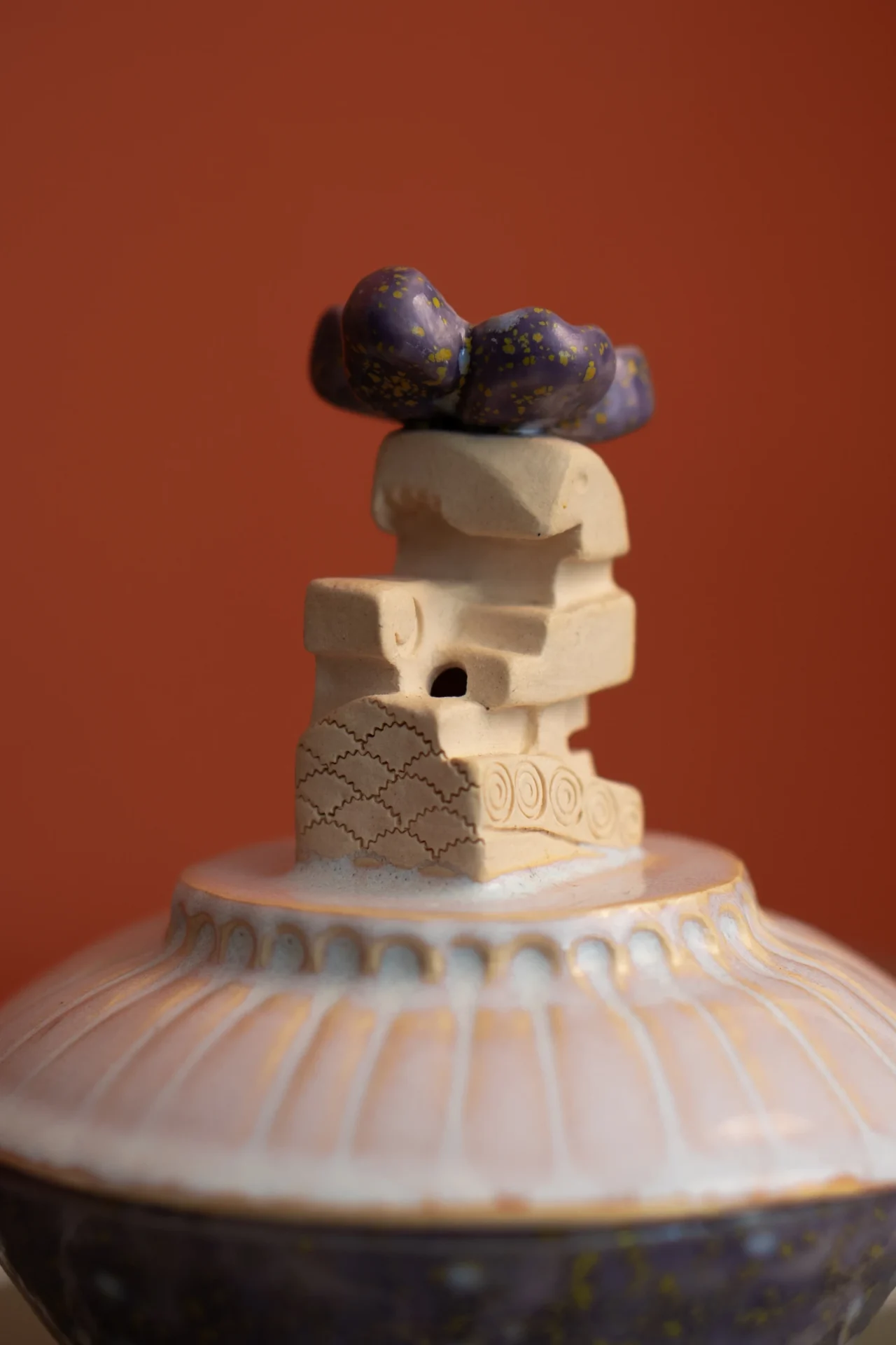 Alien rider handle on the Flying Saucer Soap Dish lid